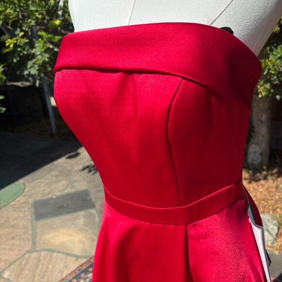 Xscape NWT Strapless Red Gown Size 4 Formal A-Line Evening Prom Dress - Picture 5 of 12